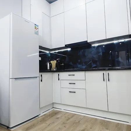 Gul Dala 2 - Room Apartments Almaty Exterior photo